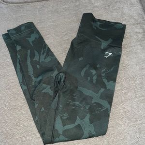 Gymshark adapt seamless camo leggings